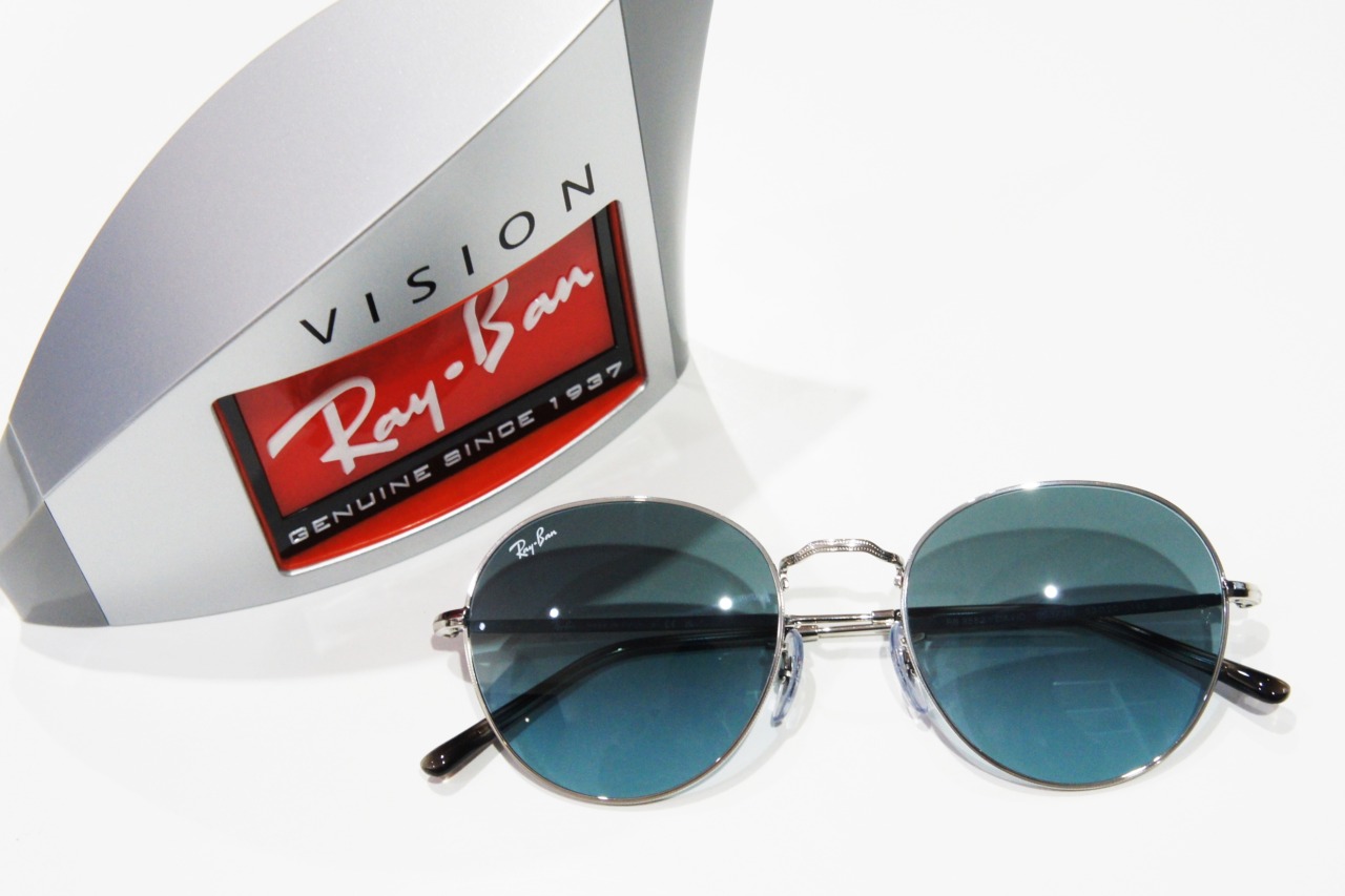 Ray-Ban（レイバン）のRB3582のサングラス
