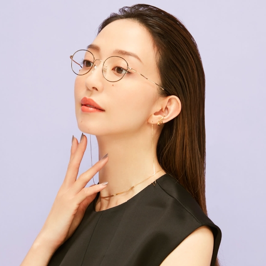 松島花さん着用モデルラインアートの「XL11303」のメガネ