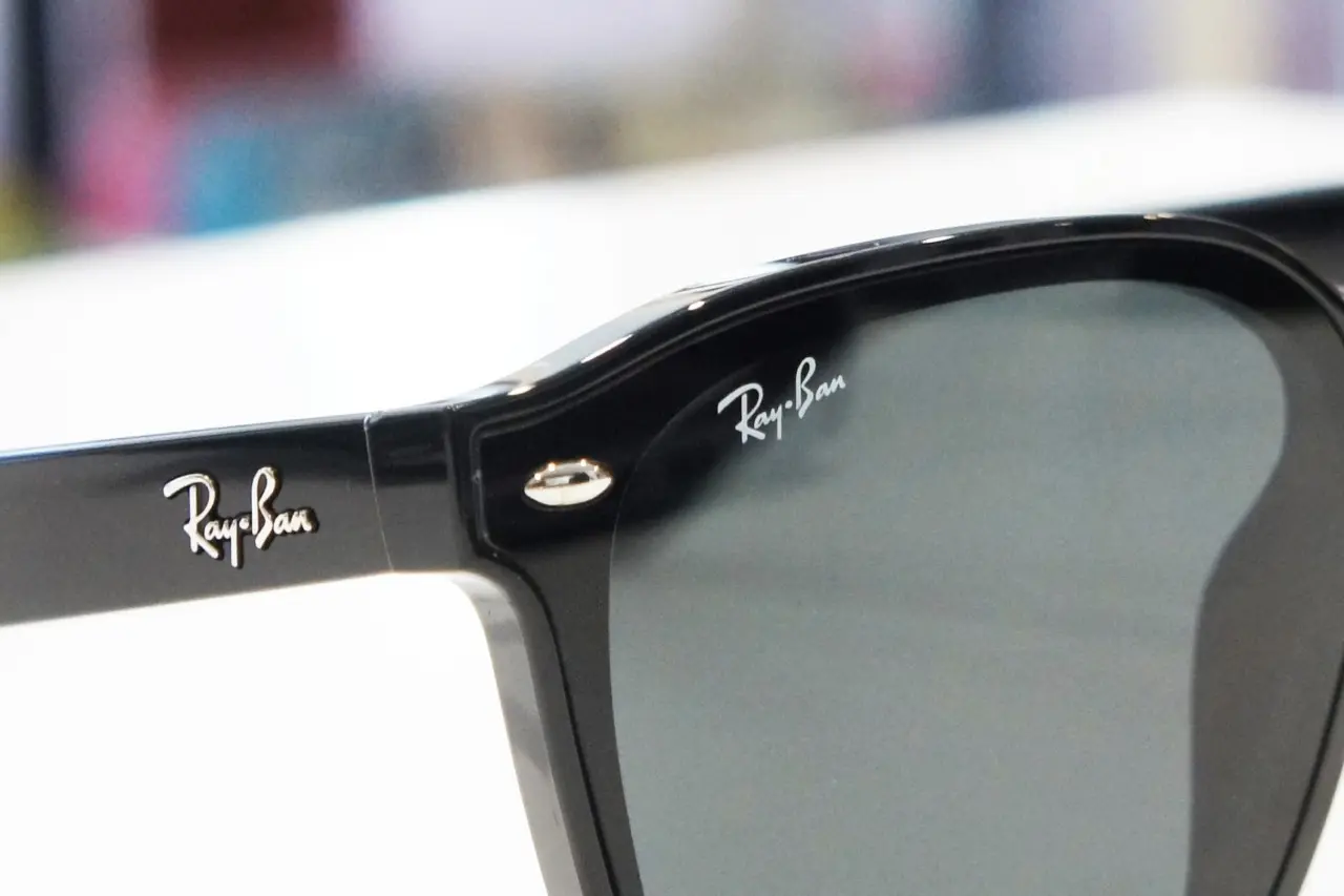 Ray-Ban（レイバン）のサングラス「RB4392D」のレンズ