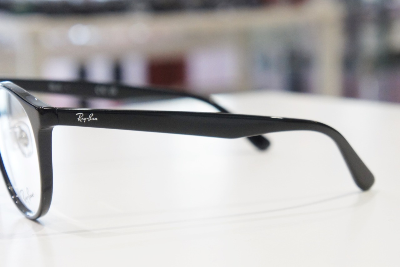 レイバン「RX5401D」のメガネのテンプル