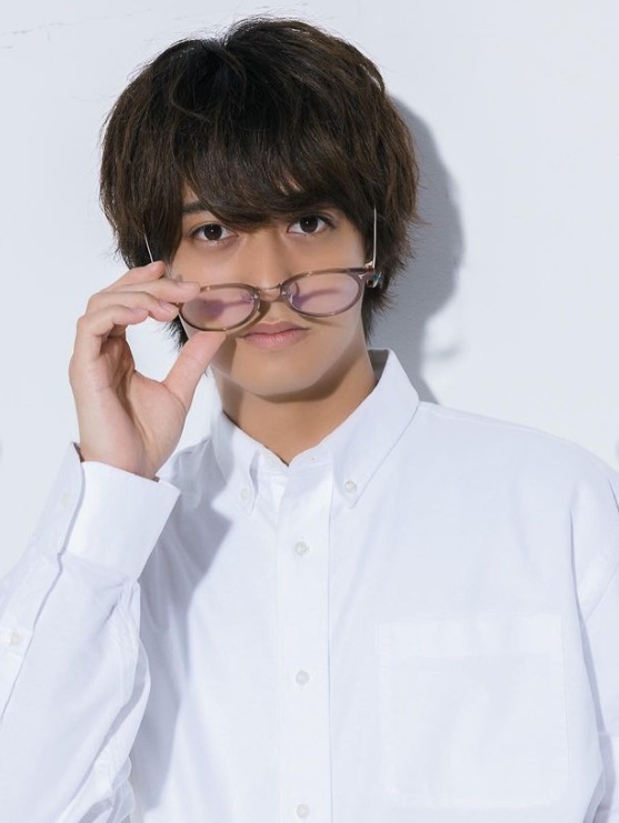 高橋海斗さん着用のBJクラシックのメガネ