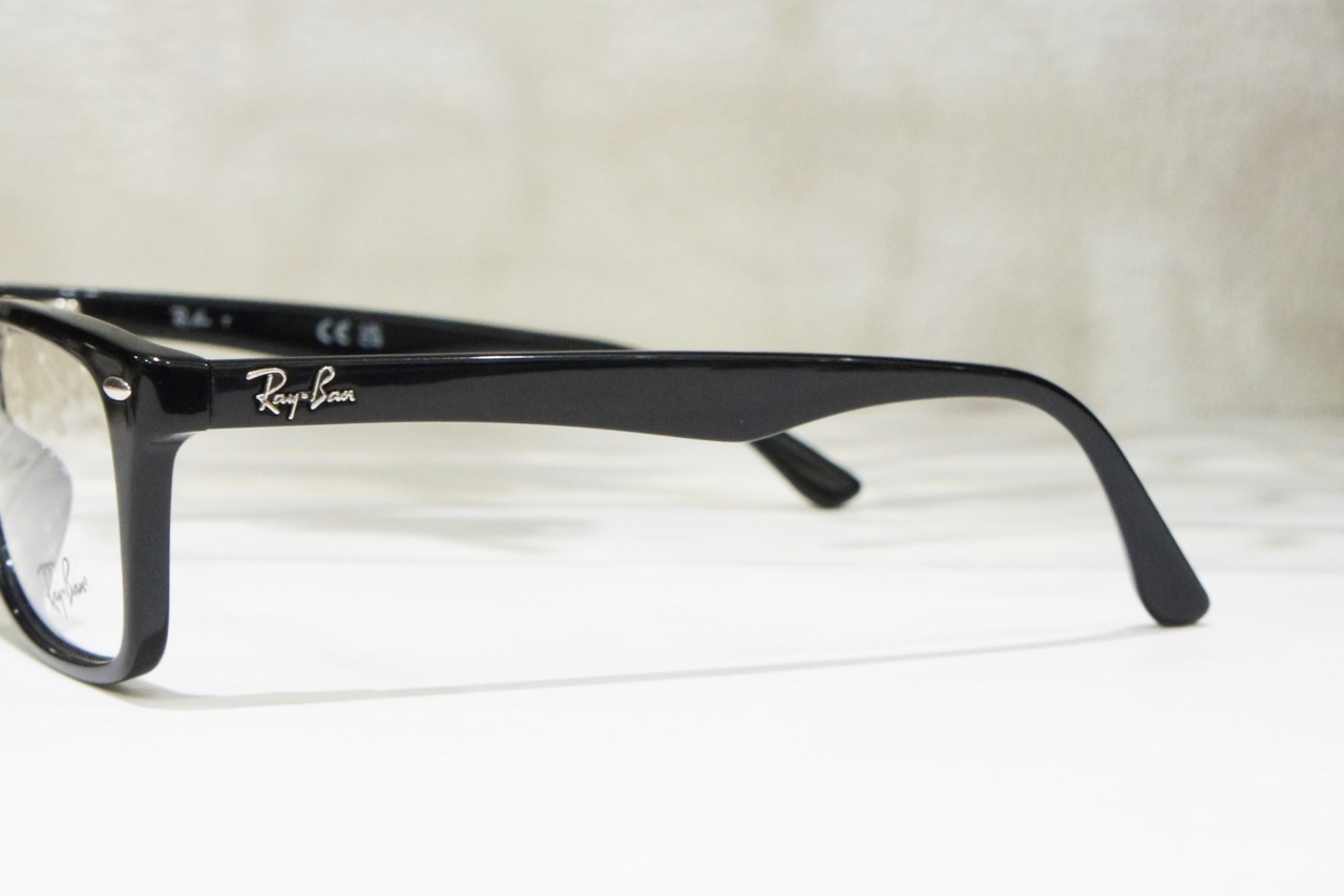Ray-Banのメガネ「RX5228F」のテンプル