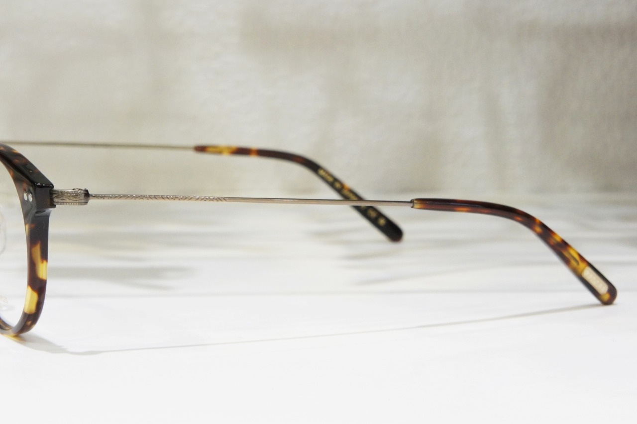 OLIVER PEOPLES「CODEE（OV5423D）」のテンプル