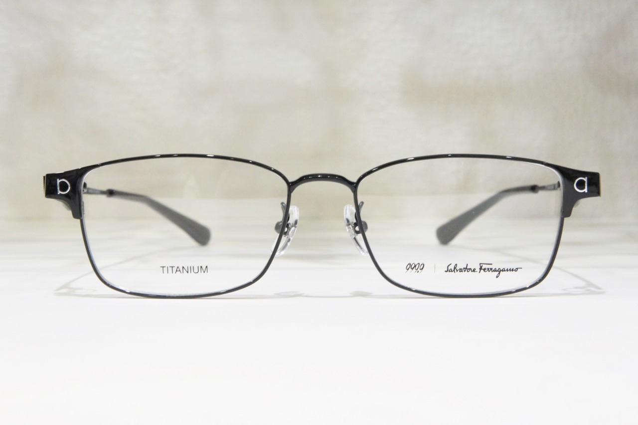 999.9×Salvatore Ferragamoのメガネ「SF9005」のフロント