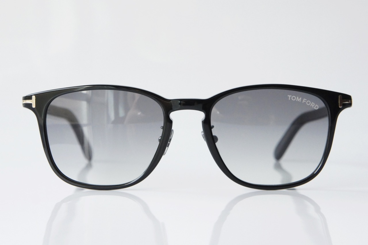 TOM FORD(トムフォード) TF1048-D ECO 01B