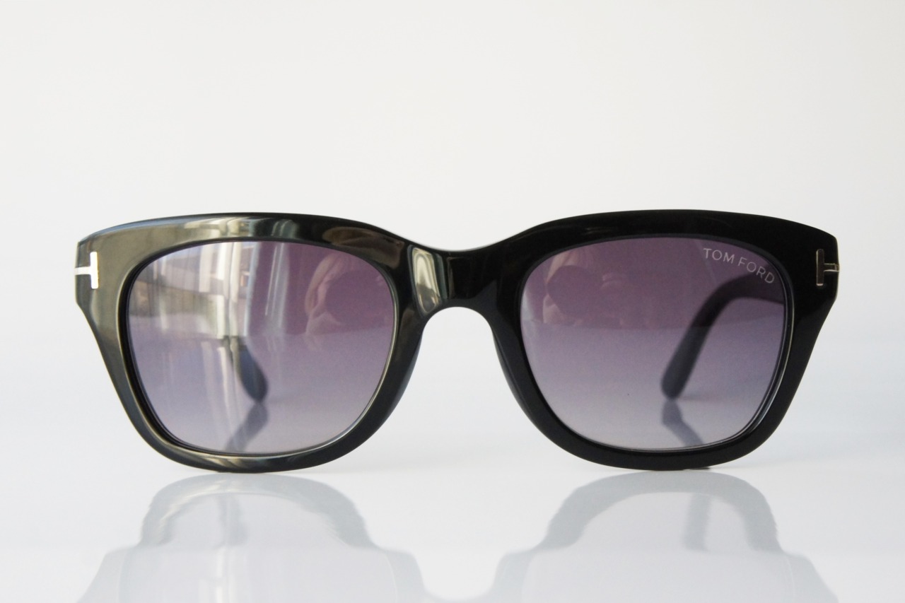 TOM FORD「Snowdon（TF237-F）」01B