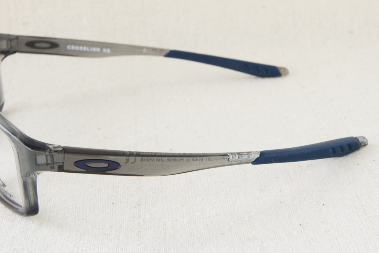 OAKLEY「CROSSLINK XS（OY8002）」